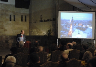 Mawlana Hazar Imam delivering a speech at the ceremony celebrating the restoration of the 14th century Umm al Sultan Shabaan mosque and the Kayrebek complex on 26 October 2007.