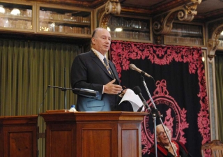 Mawlana Hazar Imam speaks to the distinguished audience at Portugal's Academy of Sciences after being admitted as Foreign Member, Class of Humanities.