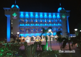 Yuwan Jamatkhana in Mumbai decorated with lighting to celebrate Mawlana Hazar Imam's visit to India