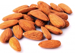 Badaam (Almonds)