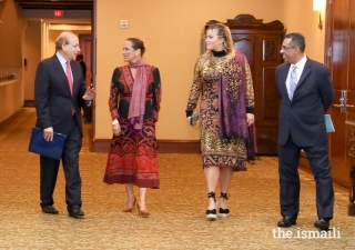 David W. Leebron, President of Rice University, in conversation with Princess Zahra, Miss Sara Boyden, and President Al-Karim Alidina of the Ismaili Council for the USA, at the Asia Society Award Dinner.