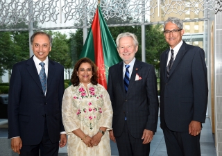 AKDN Resident Representative Dr Mahmoud Eboo and his wife Karima, Chief Guest Senator Peter Harder, and Ismaili Council President Malik Talib at the Imamat Day reception. AKDN / Safiq Devji