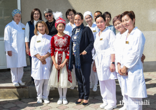 Princess Zahra joins staff of the Aga Khan Medical and Diagnostic Centre in Naryn for a group photograph.