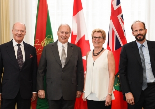 Prince Amyn, and Prince Hussain join Mawlana Hazar Imam and Premier Wynne at Queen's Park for the signing of the Agreement of Cooperation.